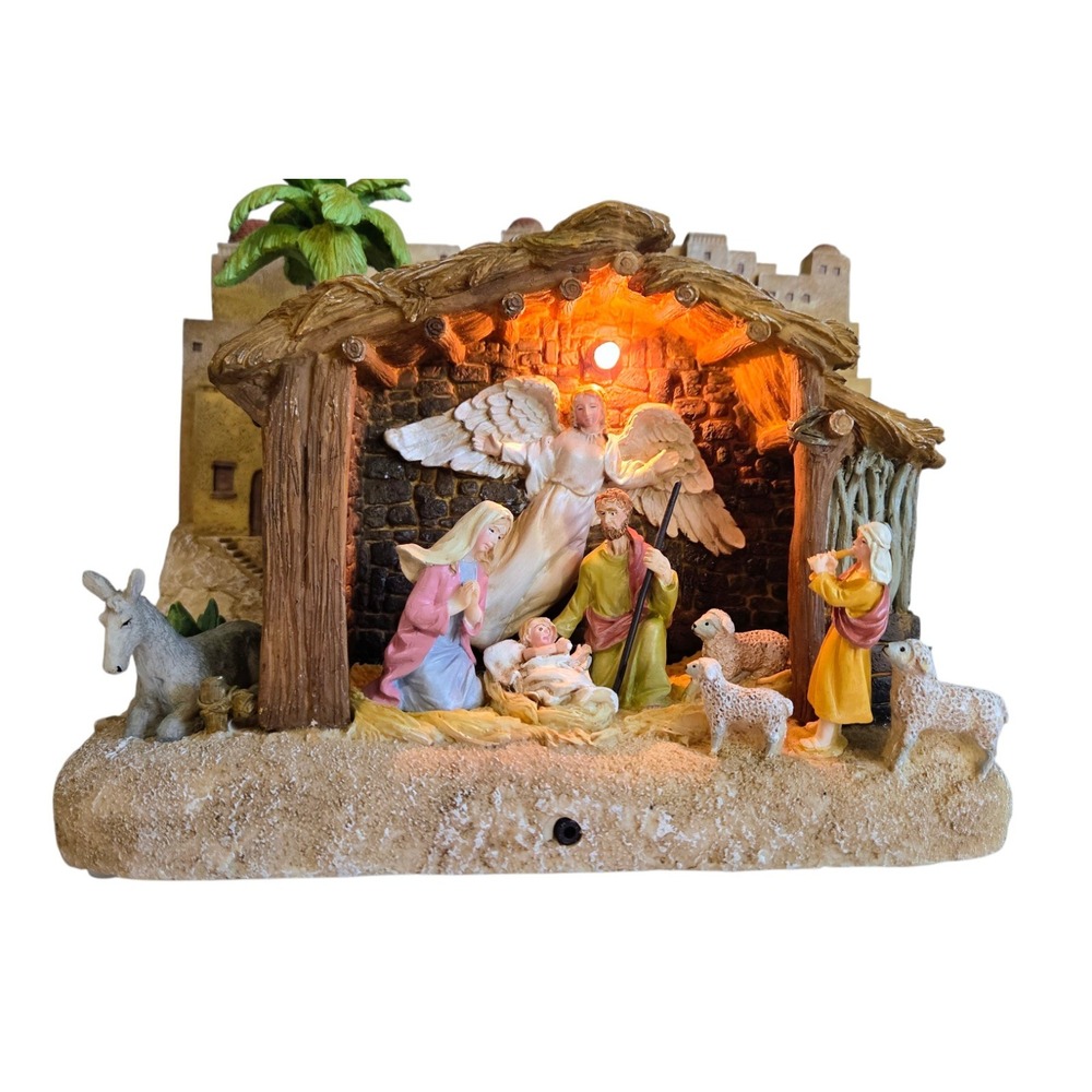 Vinrage Avon Bethlehem Nativity Scene Light-Up Musical Religious Christmas w/Box